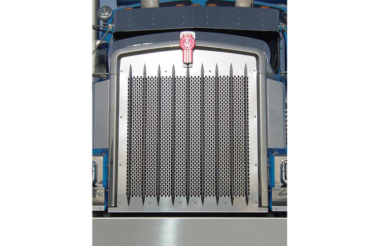 KENWORTH W900L GRILL MESH WITH KEYHOLE PUNCH OUTS